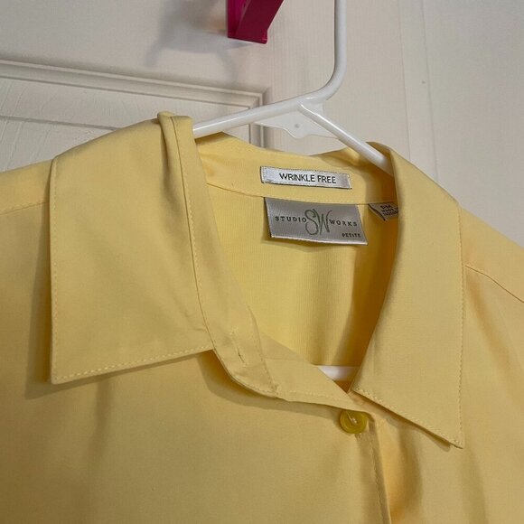 Womens Studio Works 3/4 Sleeve Button Down Blouse Yellow Size Medium Petite - Picture 2 of 4